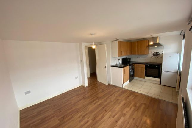 Nutfield Road, Thornton Heath CR7 photo 5