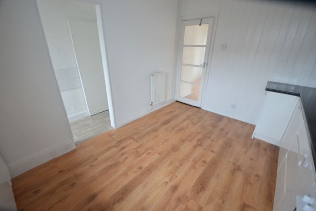 7, Helene Grove, Grimsby photo 4