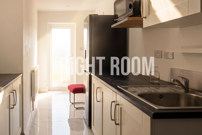3 Edenhall Close, Romford photo 4