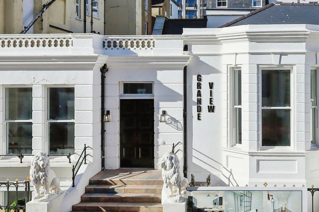 2-bed flat on Flat 1, Grande Views, Eastbourne, £250,000