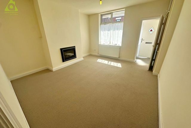 38, Mabel Street Greater Manchester, Westhoughton photo 2