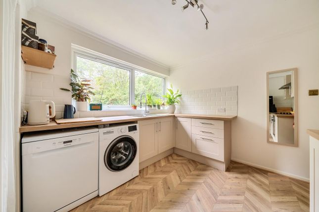 3 Hiltingbury Court, Hiltingbury Road, Chandler's Ford photo 2