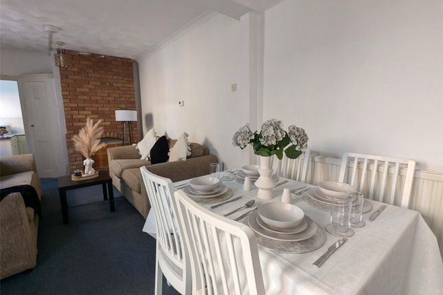 Room 6, 16, Taswell Road, Hampshire photo 5