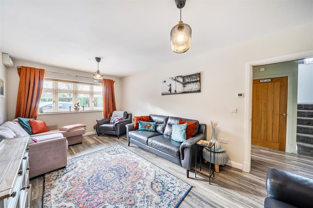25a, Penygroes Road, Llanelli photo 3