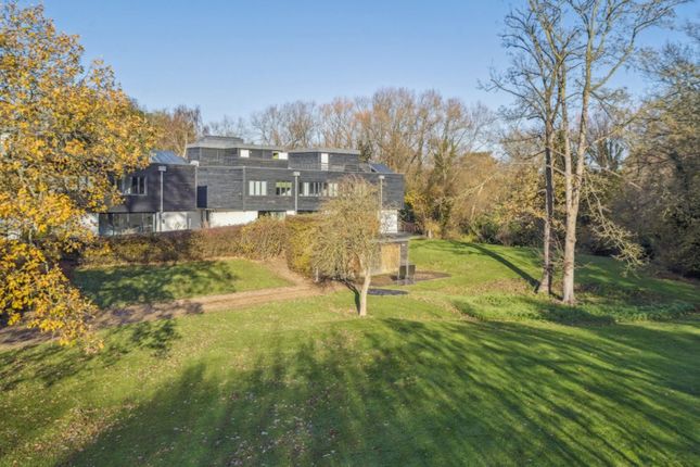 2-bed terraced on 15 Old Mill Close, Uxbridge, £525,000