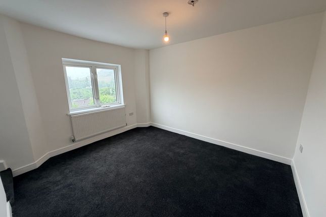 61 Chepstow Road, Treorchy photo 5