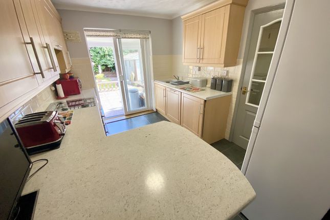 30, Penrhiw Road, Swansea photo 4
