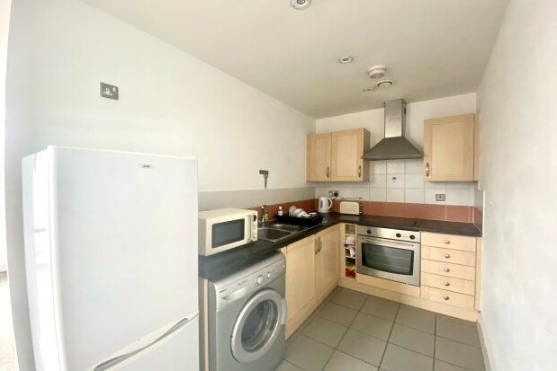 Flat to rent in Chatsworth House, Manchester