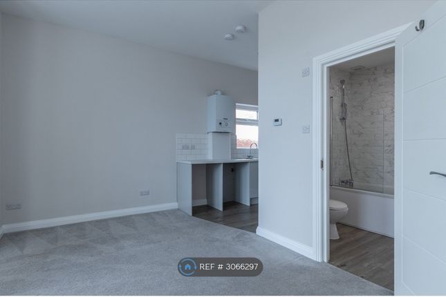 Flat, Southbourne Road, Bournemouth photo 5