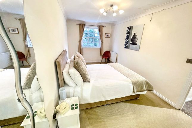 8, Shotley Grove, East Boldon photo 4