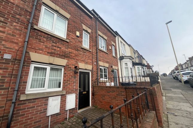 Town house to rent in Baring Street, South Shields