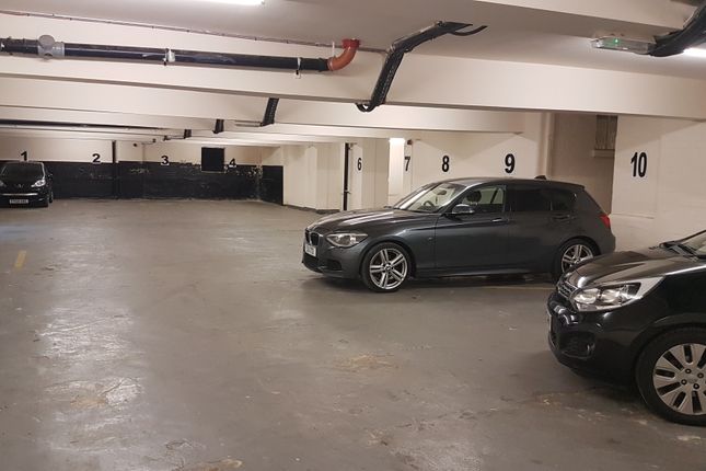 Parking/garage to rent in Upper Brown Street, Leicester