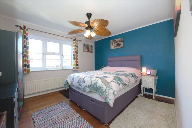 8, Orache Drive, Weavering photo 4