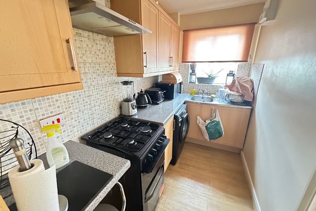 51, Catesby Green, Luton photo 3