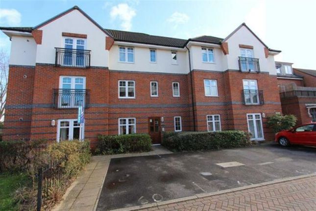 Thumbnail Flat to rent in Causton Gardens, Eastleigh