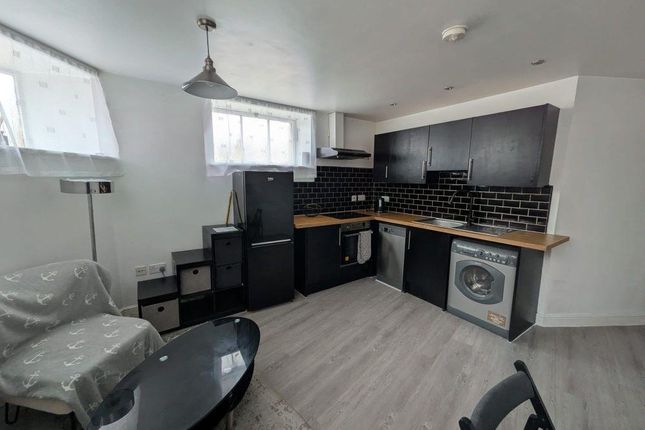 11 George's House, Upper Millergate, Bradford photo 2