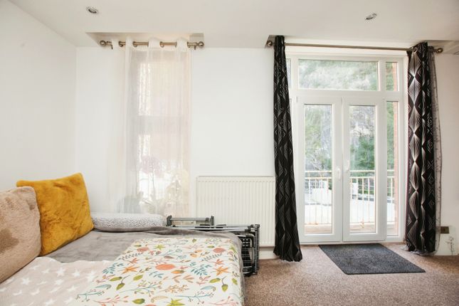 Flat 13 Fleet Court, 26, Fleet Steet, Torquay photo 3