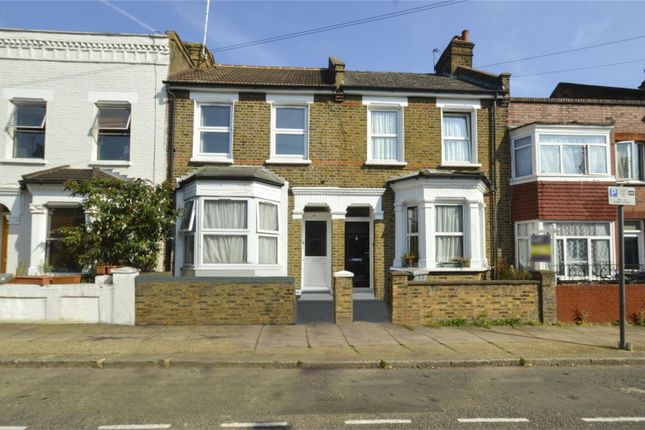 Room 5, 40, Felixstowe Road, Kensal Green photo 4