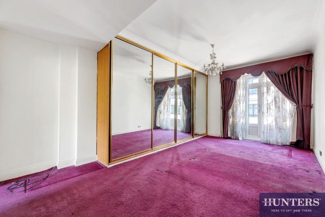 Flat 3, Inver Court, Inverness Terrace, London photo 4