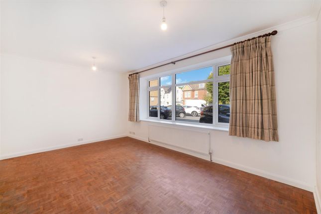 2 Circle Court, Harrowdene Road - S7Xcmsm4Wjfeflrx