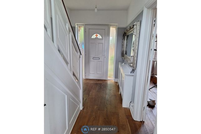Winifred Road, Coulsdon photo 5