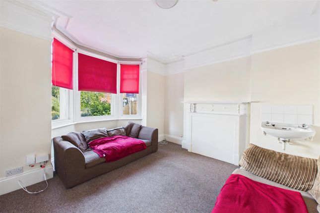 5, St. Pauls Road, Chichester photo 4
