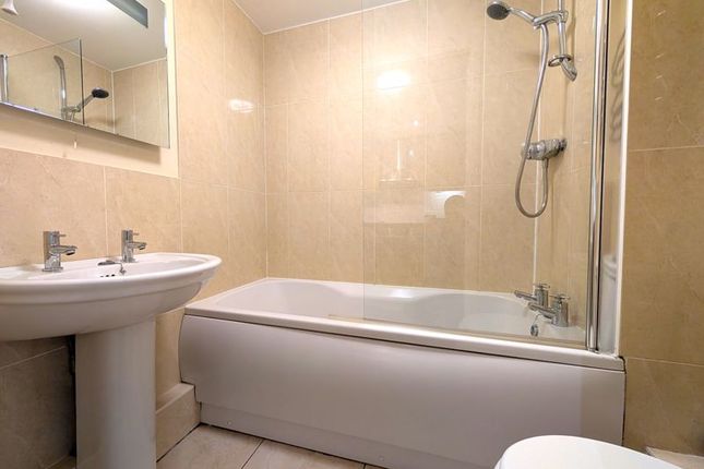 2 St Georges Court, Cleveland Road, Chichester photo 4