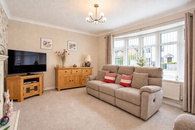 8 Wigshaw Lane, Warrington photo 4