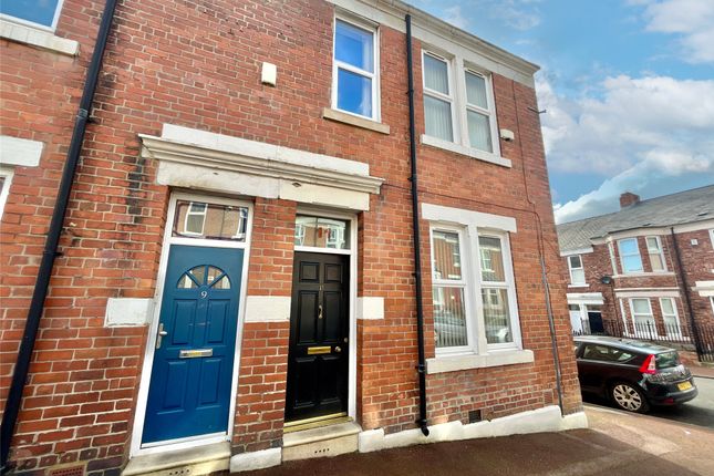 End terrace house for sale in Curzon Street, Gateshead