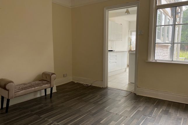 Thumbnail Property to rent in Bishop Road, Chelmsford, Essex
