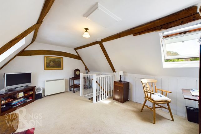 Cottage for sale in Bond Street, Hingham, Norwich