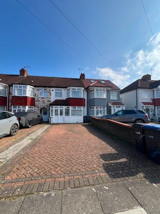 Terraced house to rent in Firs Lane, London