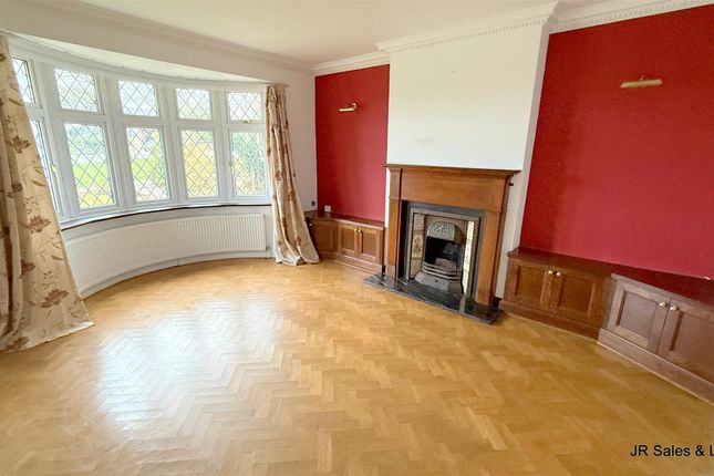 46, Plough Hill, Potters Bar photo 3