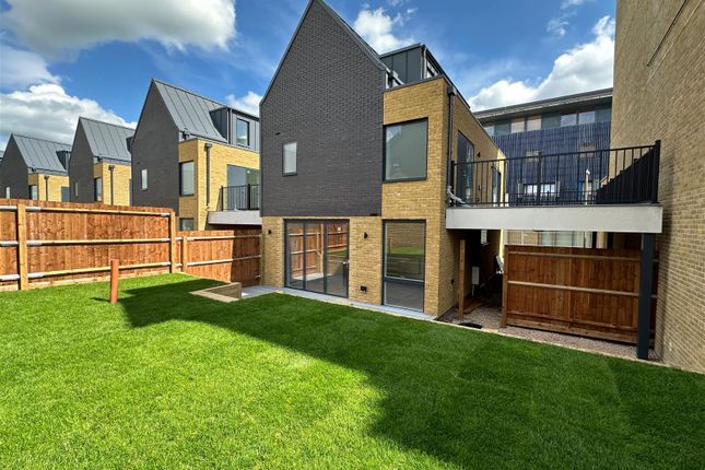 Thumbnail Detached house for sale in New Pond Street, Newhall, Harlow