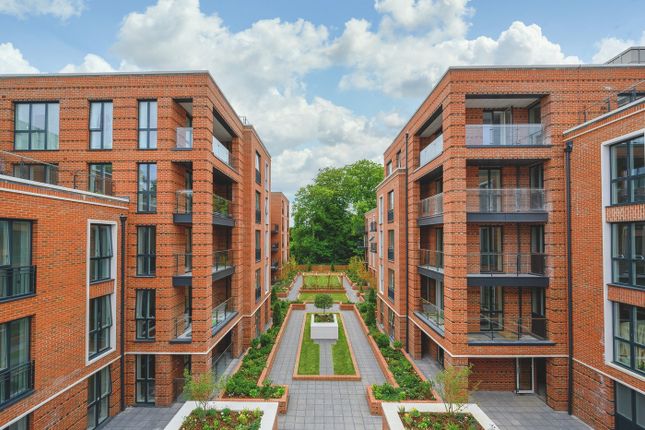 Flat for sale in Lancelot, Knights Quarter, Winchester