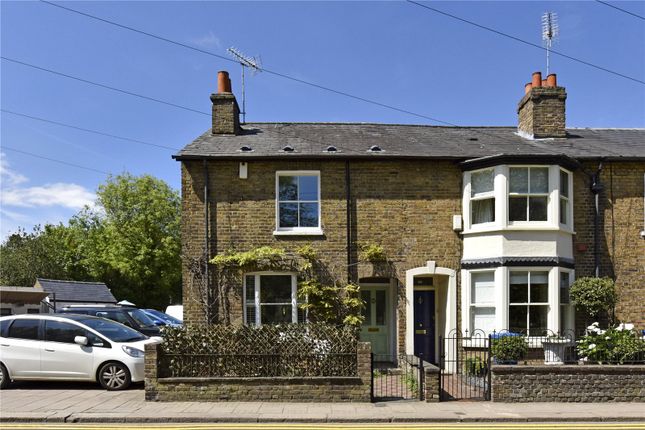 End terrace house to rent in Kings Road, Windsor, Berkshire