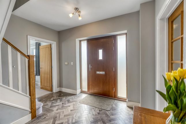 1, Castlefields Close, Richmond photo 4