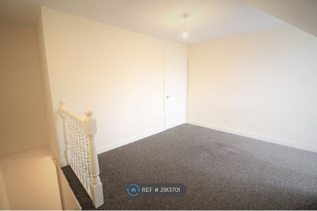 Flat, A Firth Park Road, Sheffield photo 4