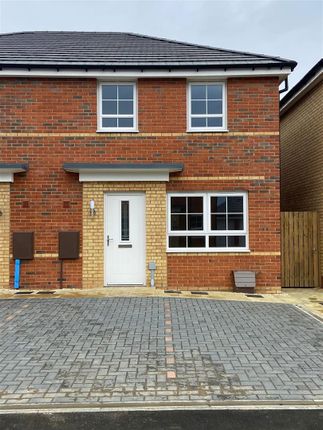 Thumbnail Semi-detached house to rent in Vickers Street, New Walthham, Grimsby