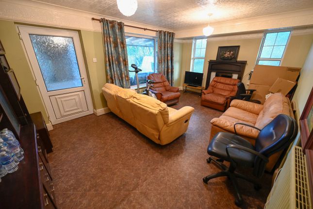 50, Ashurst Road, Ferndown photo 2