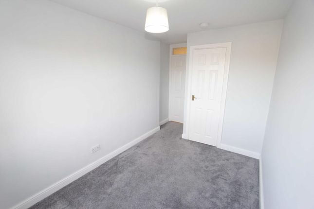 14. Bedroom 2.Jpg