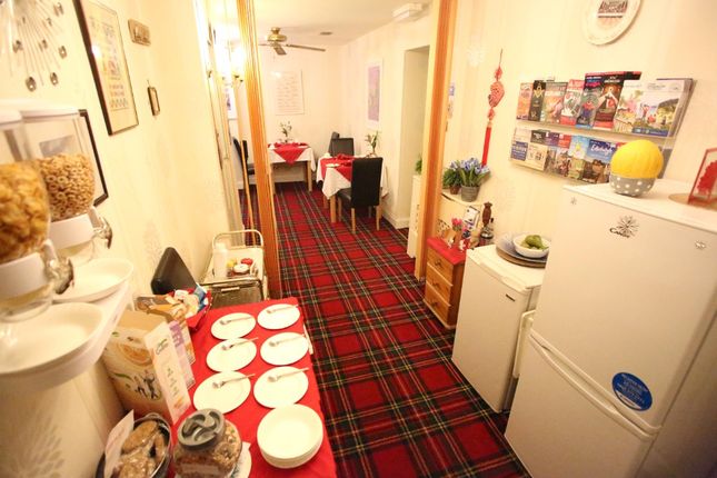 Room to rent in Mcdonald Road, Leith, Edinburgh