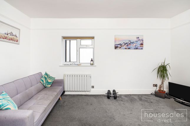 Flat 6, 8 Hurst Road, Eastbourne photo 3