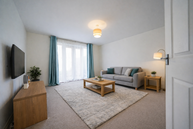 25 Clover Way, Leicester photo 2
