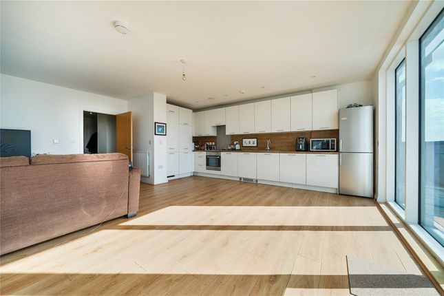 39, Highbrook House, London photo 4