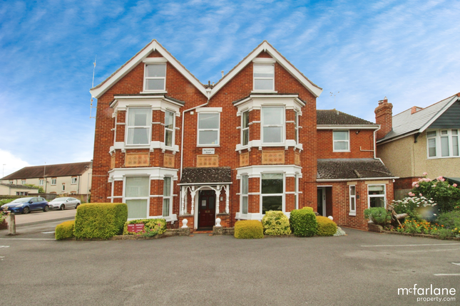 Flat for sale in Station Road, Purton, Swindon