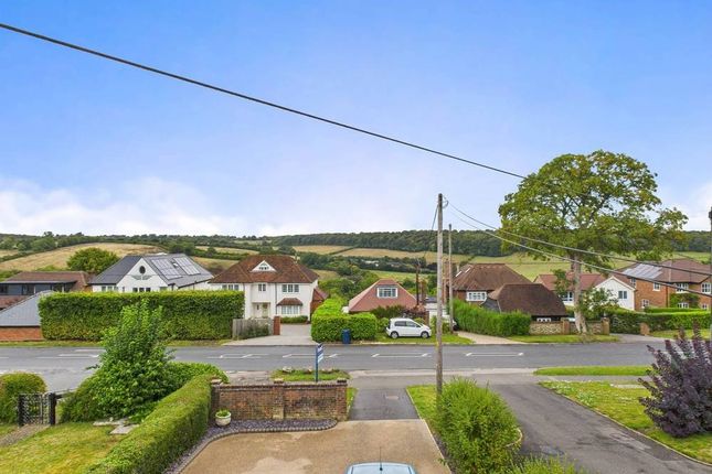 334, Chartridge Lane, Buckinghamshire photo 3