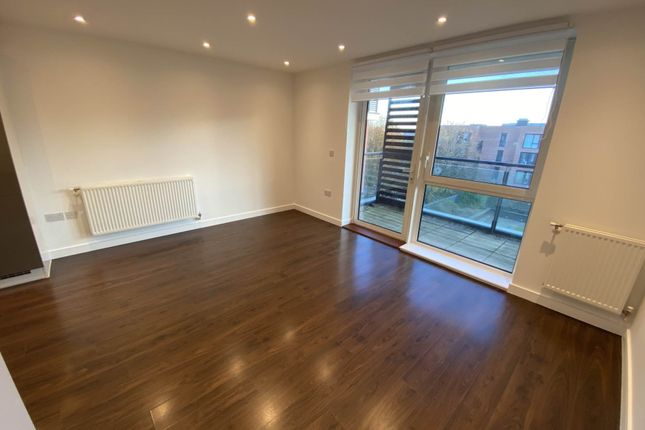 15, Brunel Court, Edgware photo 3