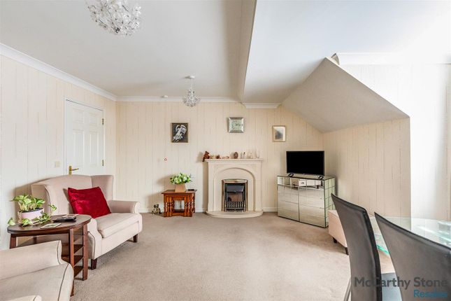 69 Townsend Court, High Street South, Rushden photo 3