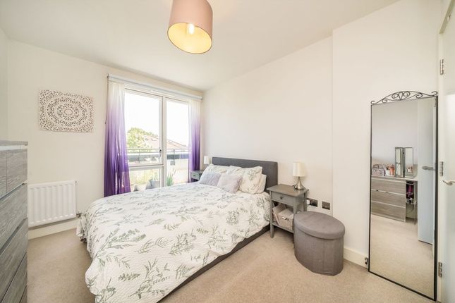 Flat 28, Montmorency House, 109, Station Road, London photo 4